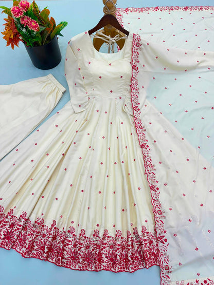 PRETTY WHITE ANARKALI