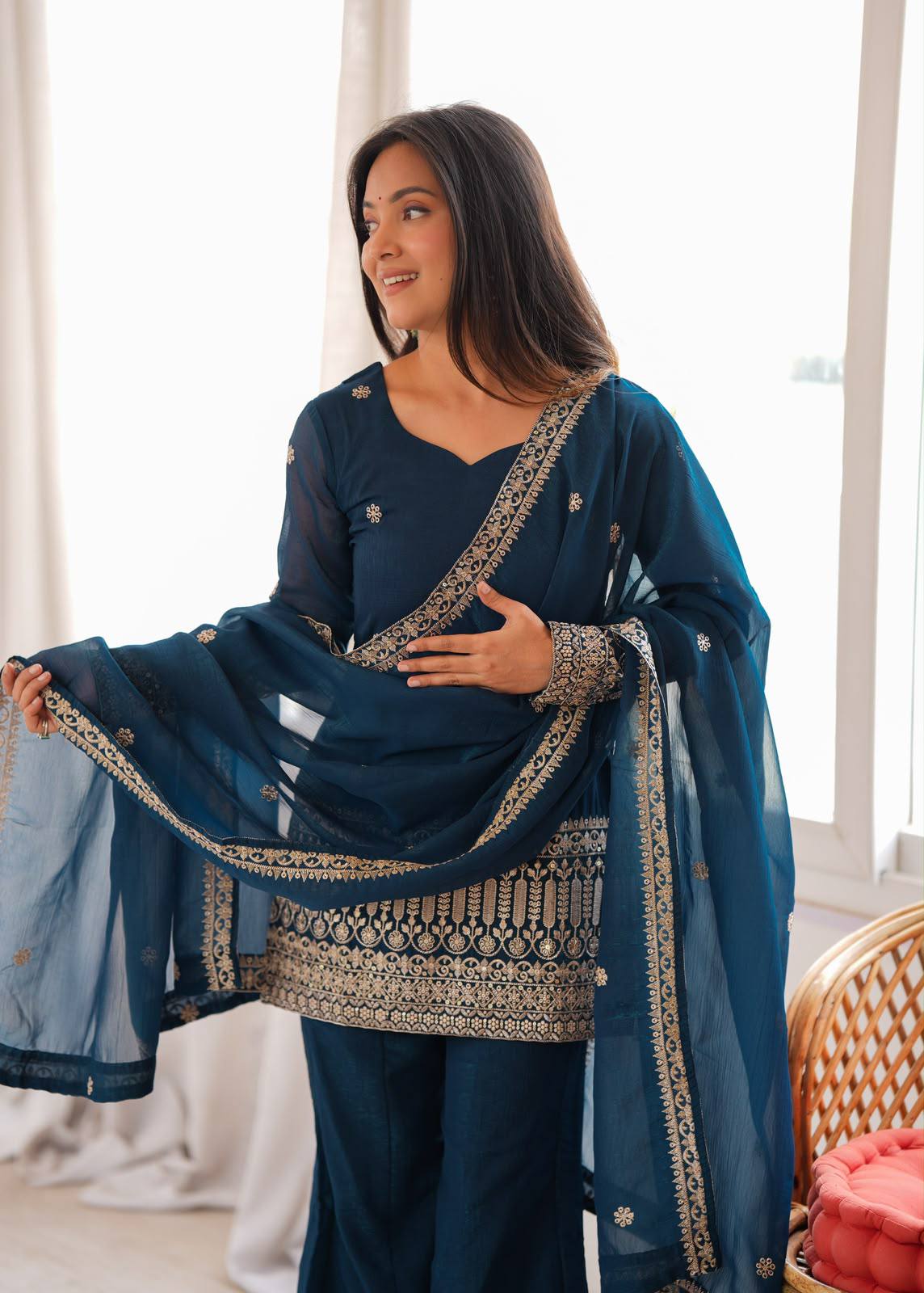 TEAL BLUE CRNUCHY SILK EBROIDERED KURTA BELL BOTTAM
